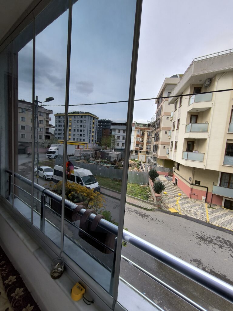 Tuzla balkon cam filmi uygulaması
